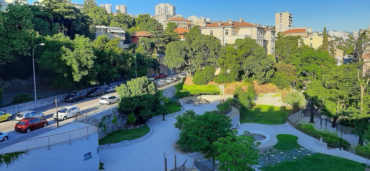 Apartment Pomerio Риека Экстерьер фото